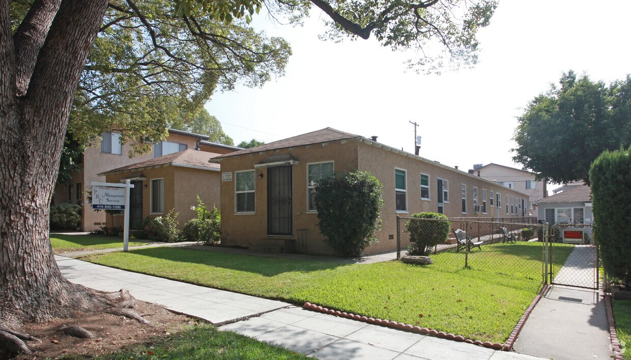 Building Photo - 440-442 E Angeleno Ave