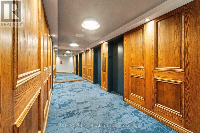 Building Photo - 500 Ave. Laurier