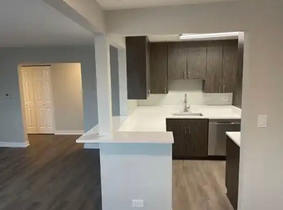Foto principal - 1146 W Morse Ave