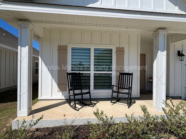 Foto del edificio - 5745 Danbury Blvd