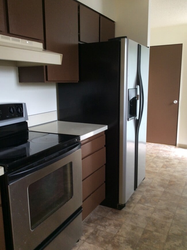 Building Photo - 3 bed, 2 bath on Military Hill!