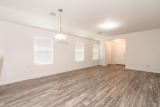 Building Photo - 4310 Almeda Meadows Dr