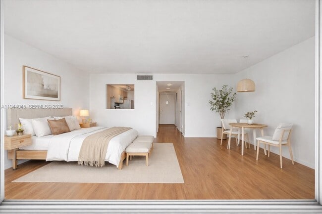 Foto del edificio - 1200 West Ave