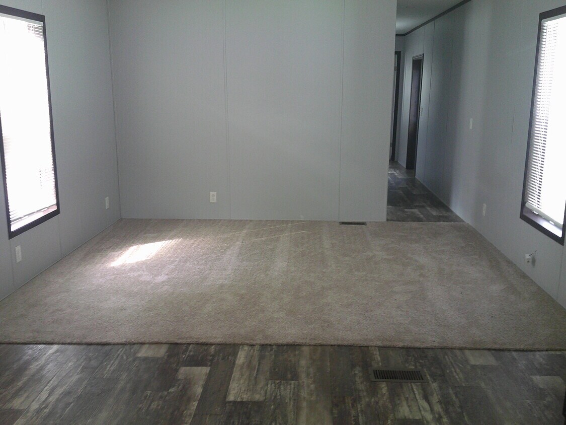 378 N Green Meadow St SE, Grand Rapids, MI 49548 House Rental in