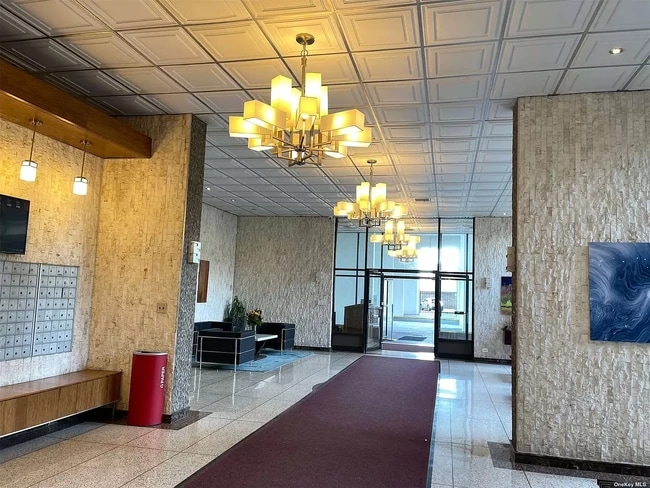 Building Photo - 15038 Union Tpke