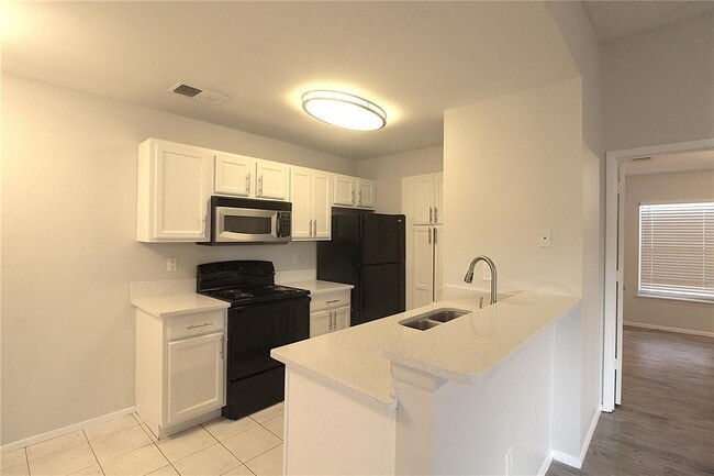 Building Photo - 8122 45th Ct E