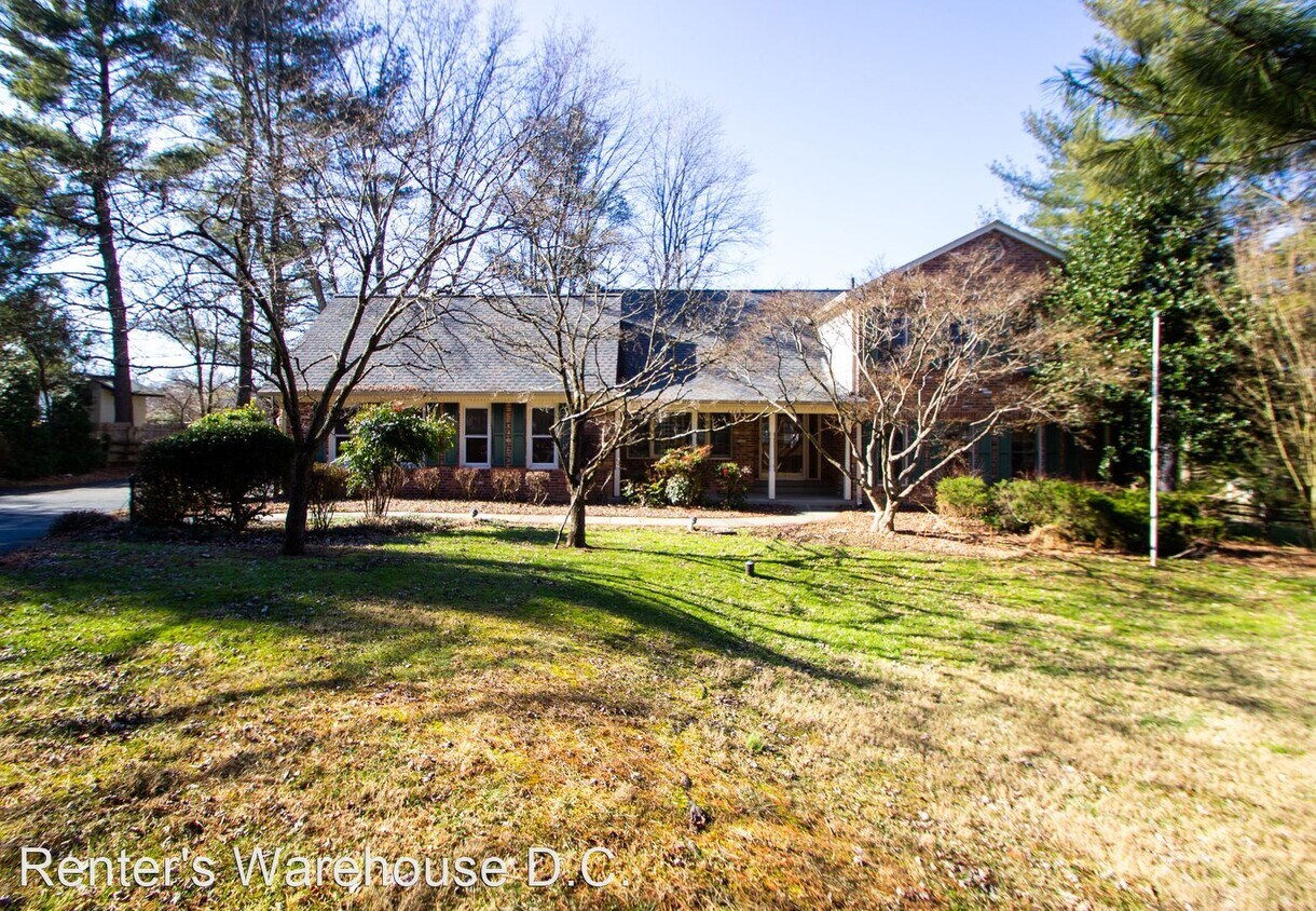 Primary Photo - 5 br, 4 bath House - 1116 Walker Rd