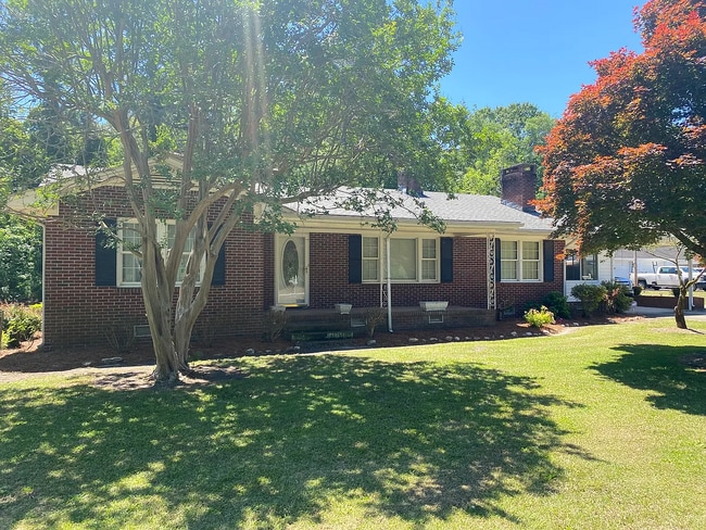 Building Photo - 5829 Shiloh Church Rd
