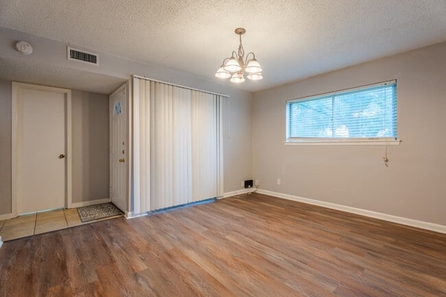 Photo - 2005 Town Ct Townhome