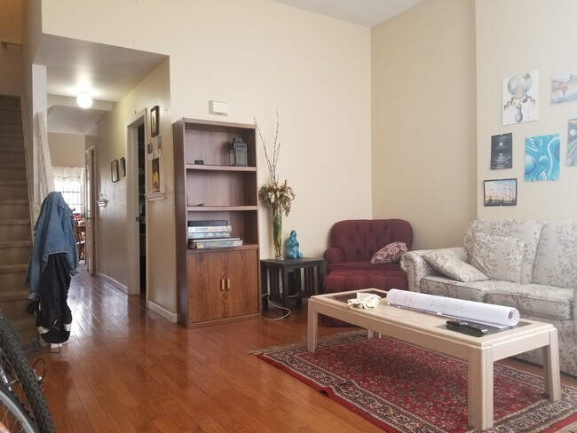 Foto del edificio - 1708 W Jefferson St