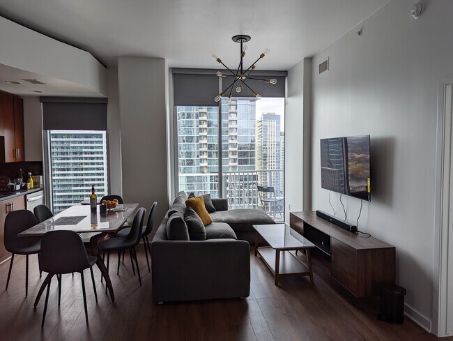 Foto del edificio - 360 Nueces St