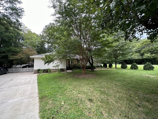 Foto del edificio - 10508 Knox Ave