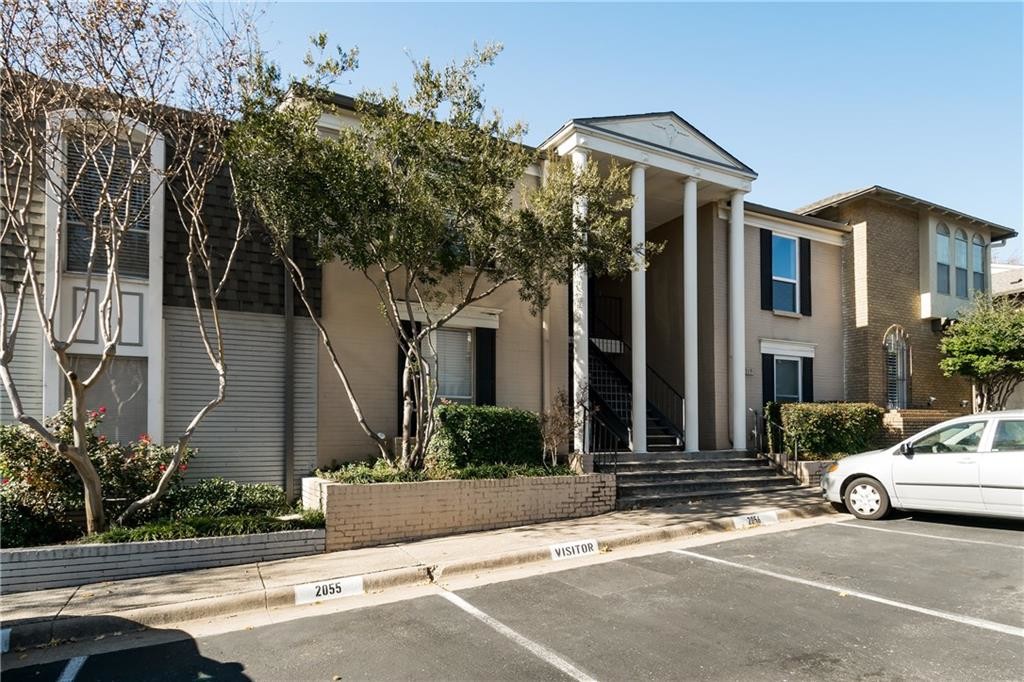 Primary Photo - 15919 Coolwood Dr