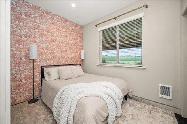 Foto del edificio - Open Space, Endless Possibilities – 10 Acres Near Cheney