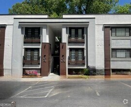 Building Photo - 1445 Monroe Dr NE