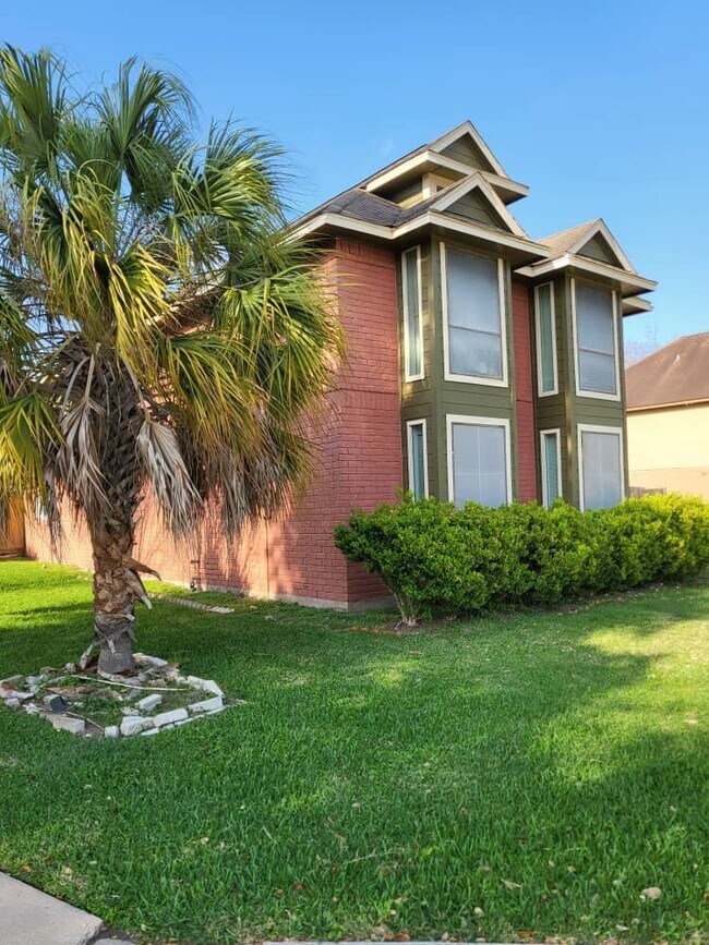 Foto del edificio - 14810 Rancho Vista Dr