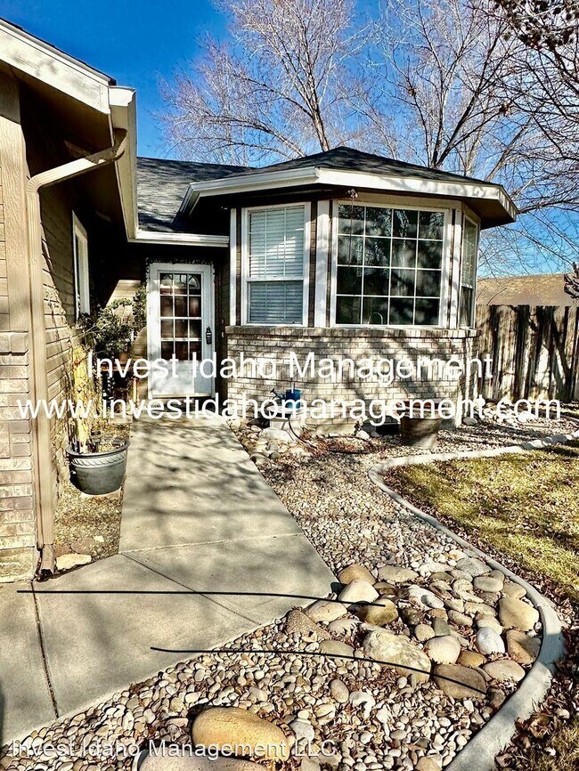 Building Photo - 3 br, 2 bath House - 7038 N Casa Real Place