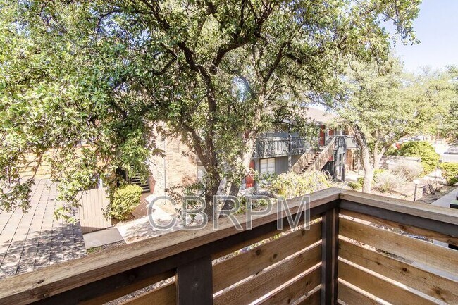 Foto del edificio - 605 NW 15th St