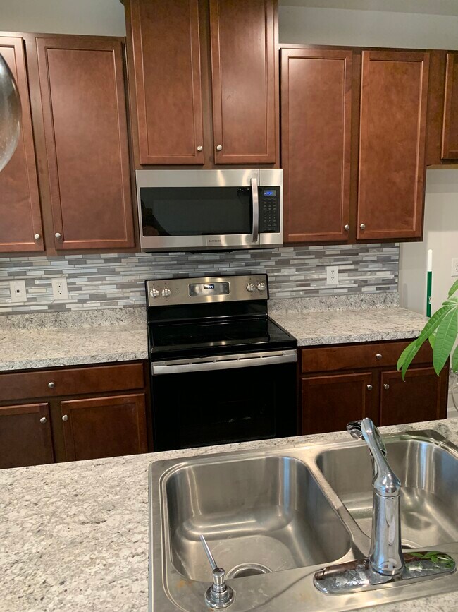 Foto del edificio - 7865 Mint Ln