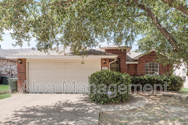 Foto principal - 1021 Mill Spring Dr