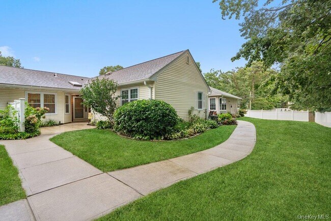 Building Photo - 21 Revere Dr