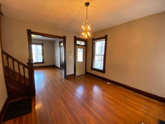 Building Photo - Price Ave 49-51 NCR