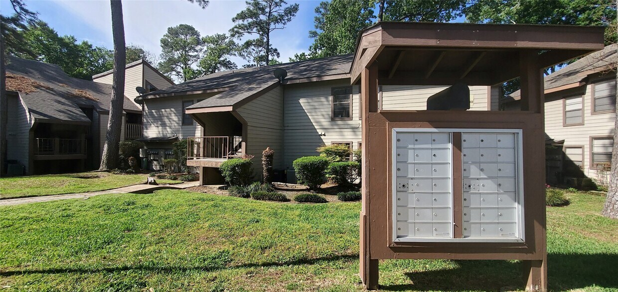 Primary Photo - 12900 Walden Rd