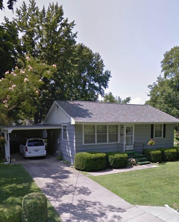 111 E Foster St, Olney, IL 62450 House Rental in Olney, IL