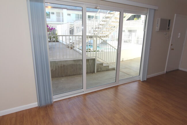 Building Photo - Encino Woodley Apartments