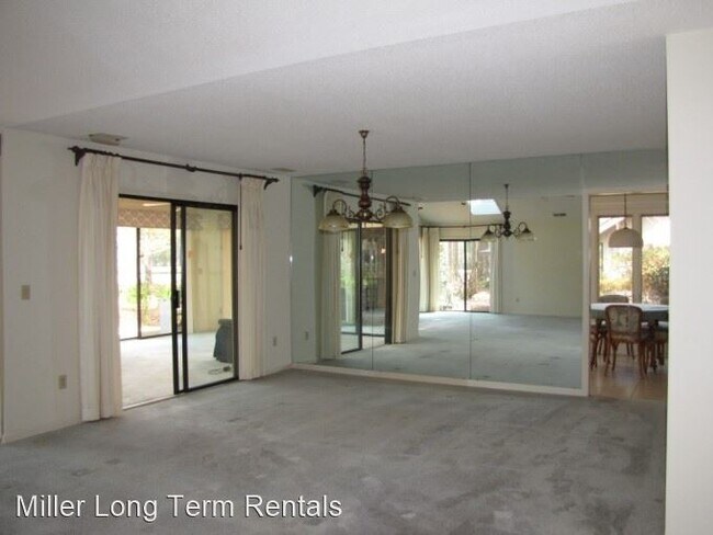 Building Photo - 4 br, 3.5 bath House - 19 Towhee Road
