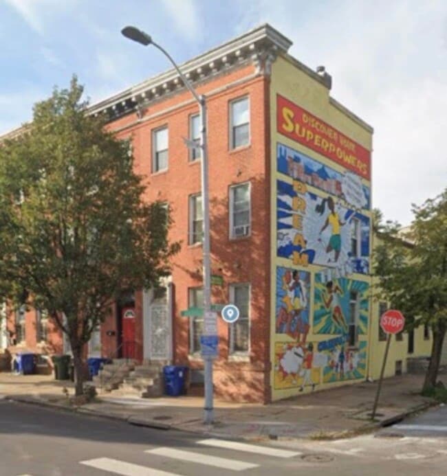 Building Photo - 1702 W Lombard St