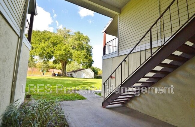 Foto del edificio - 300 Cherokee Ct