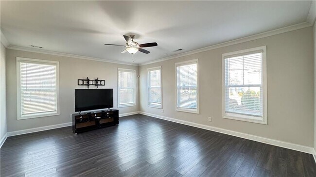 Foto del edificio - 750 Fieldcrest Park Ln