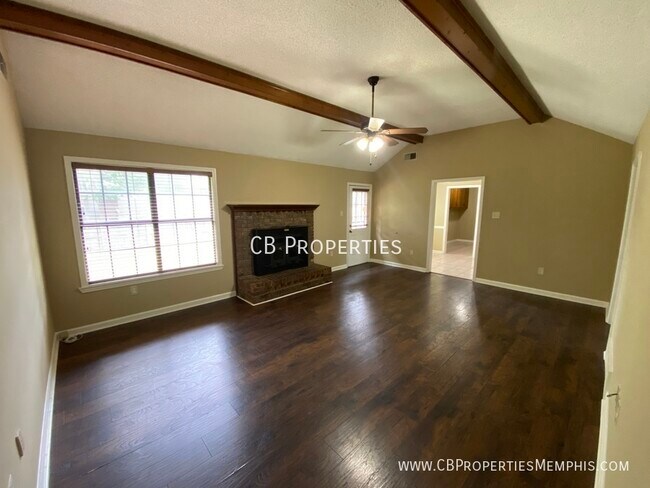 Foto del edificio - 5000 Hickory Bark Dr