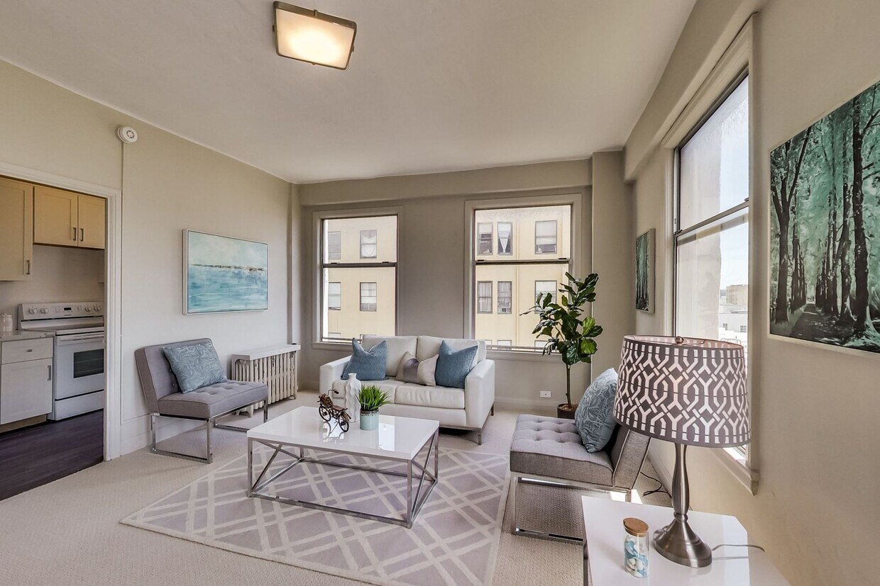 Primary Photo - Charming Historic Downtown Studio Availabl...