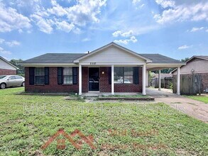 Building Photo - 2587 Wellons Ave