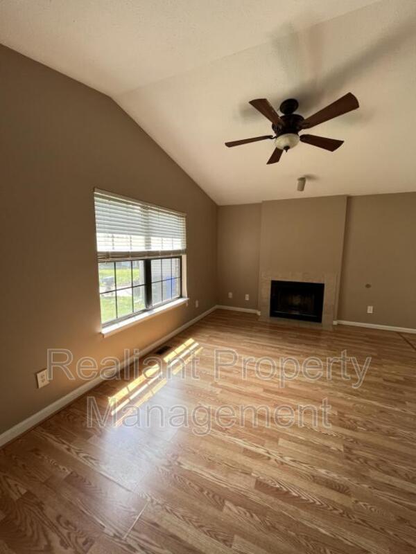 Building Photo - 1212 Appian Cir
