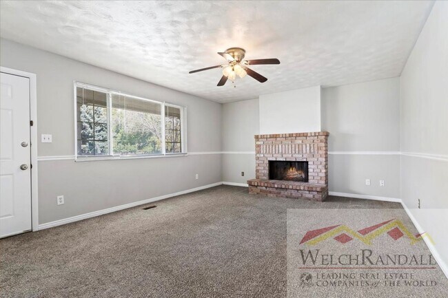 Foto del edificio - Beautiful Rental Home in Highland