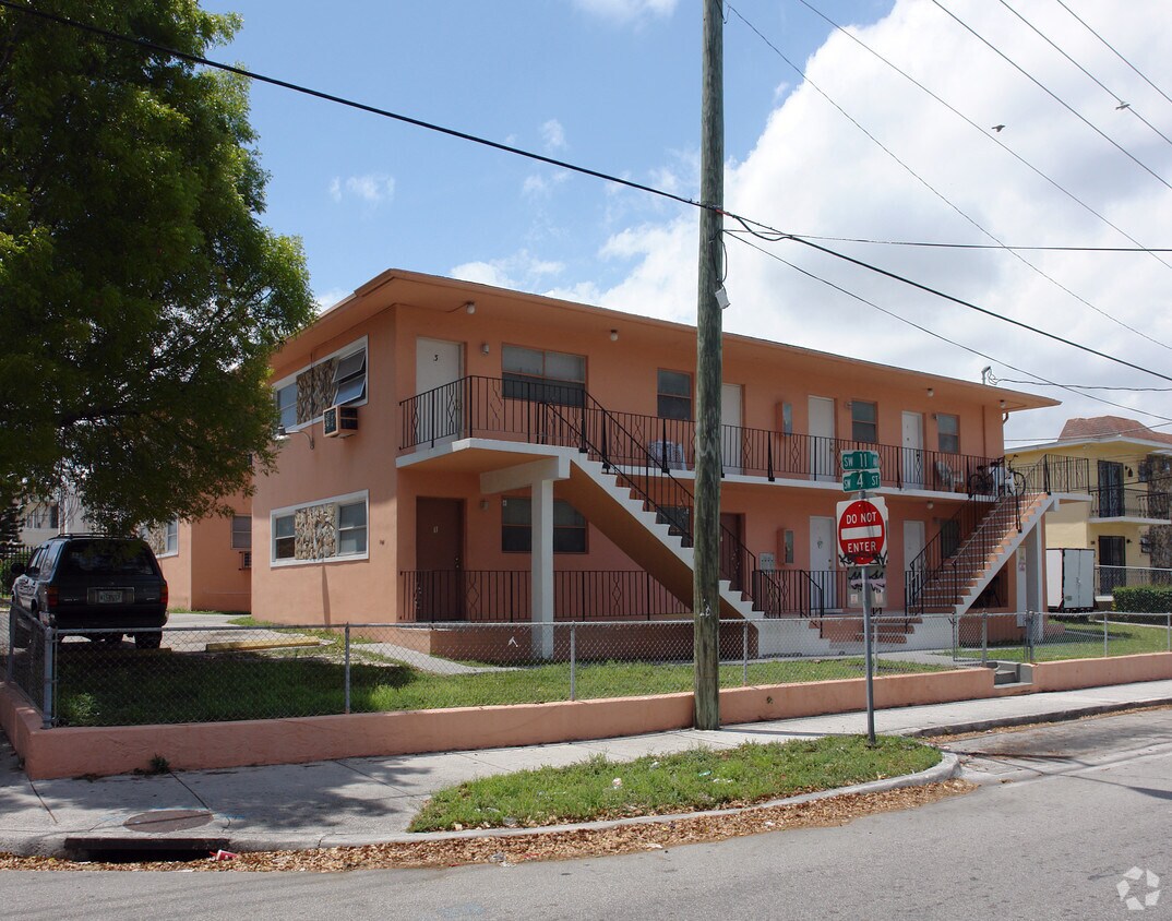 Primary Photo - 1101 SW 4th St