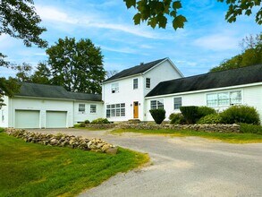 Building Photo - 492 Mooney Hill Rd