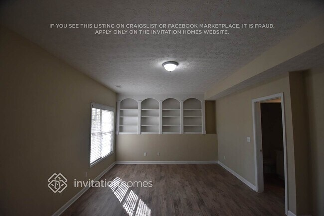 Building Photo - 1661 Hampton Walk Dr NE