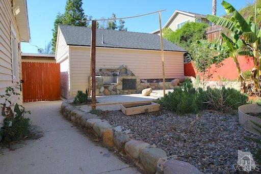 Building Photo - 208 Brook Rd