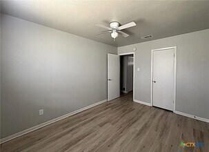 Building Photo - 305 Northern Dove Ln