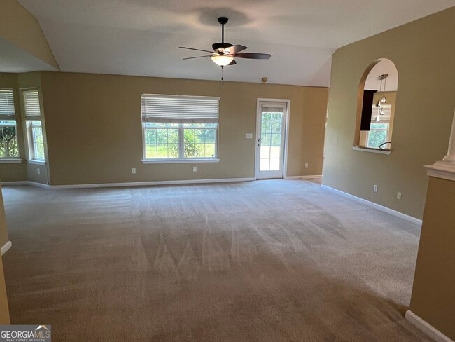 Building Photo - 105 Coconut Ct