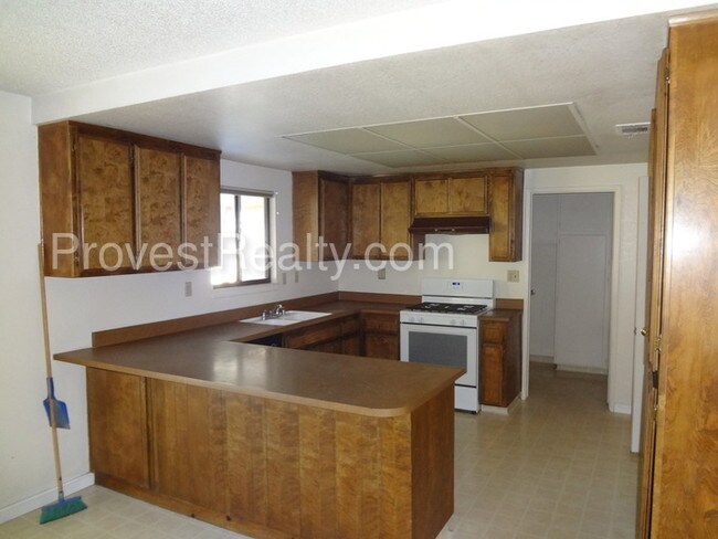 Building Photo - 13612 Oakmont Dr
