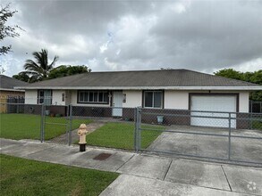 Building Photo - 855 W Davis Pkwy