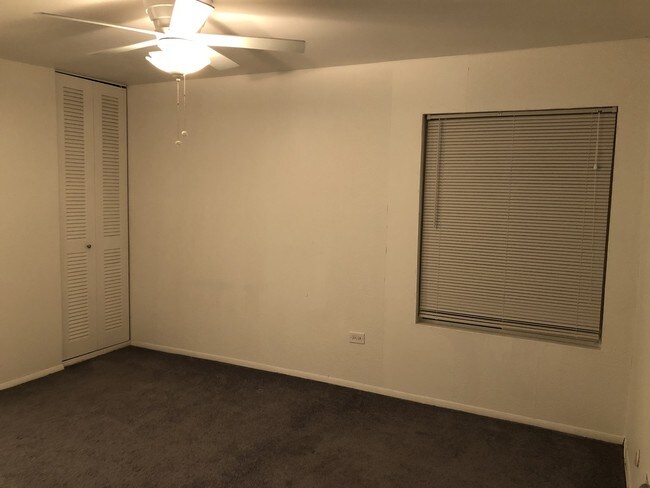 Foto del edificio - 6147 Knoll Wood Ct