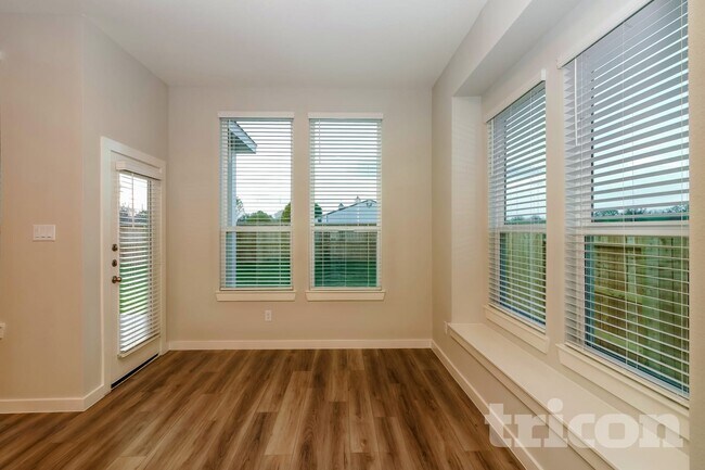 Foto del edificio - 2411 Cohorn Trl