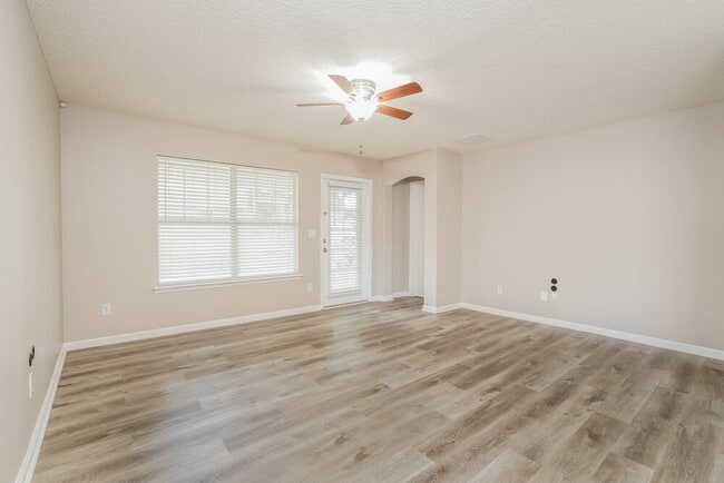 Building Photo - 3899 Pebble Brooke Circle South