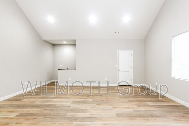 Foto del edificio - 929 N Beville Ave